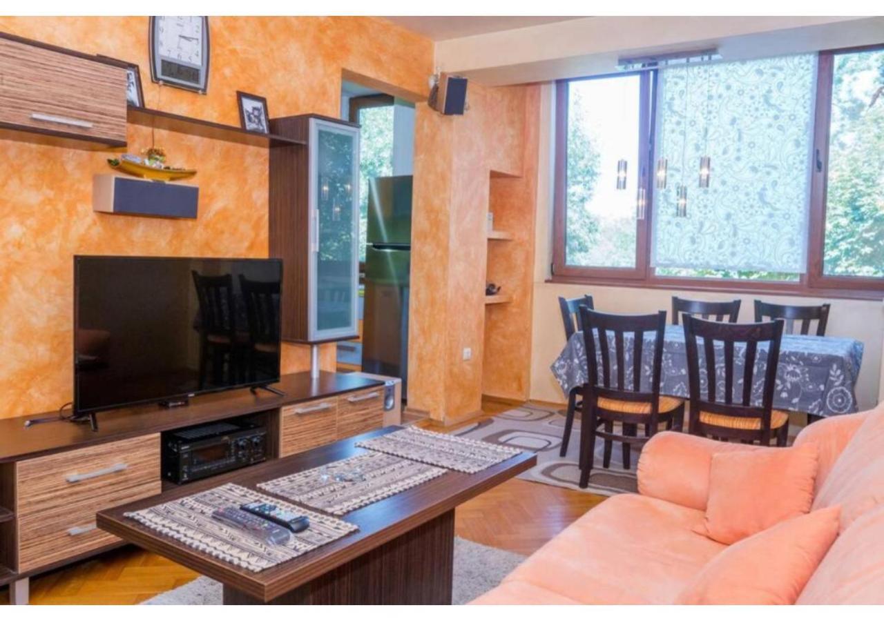 Luxury Apartment On The First Line To The Sea Burgas Екстер'єр фото