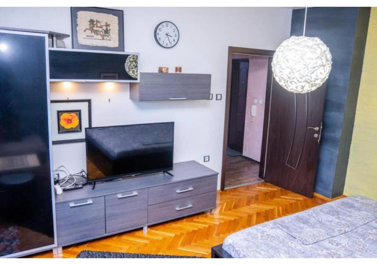 Luxury Apartment On The First Line To The Sea Burgas Екстер'єр фото